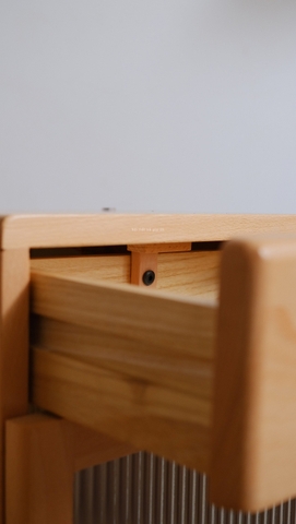 Tab đầu giường 11