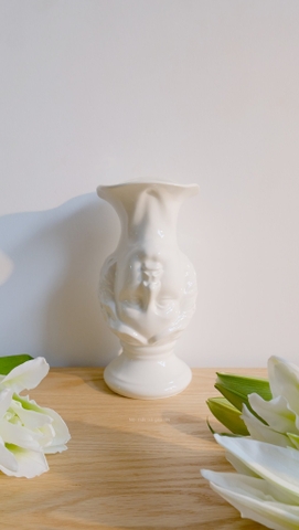 Bình hoa - nữ thần mặt trăng selene