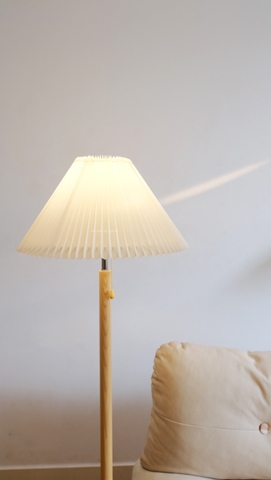 Đèn sàn 07 giật dây