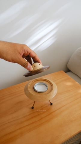 Đĩa bay gỗ khuếch tán tinh dầu - có kèm tinh dầu