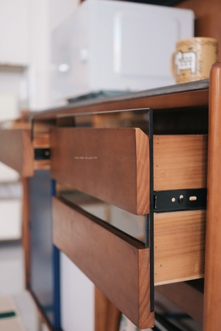 Tủ ăn xanh phối trắng