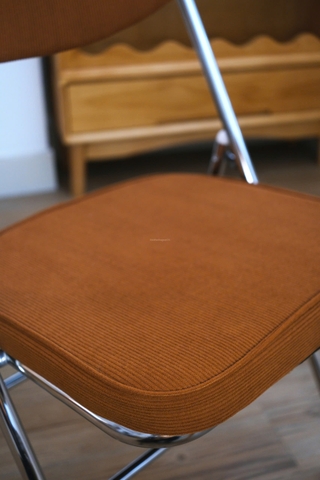 Ghế gập tựa đệm màu