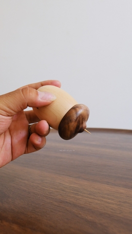 Hũ đựng tăm - hạt dẻ