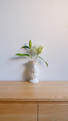 Bình hoa - nữ thần mặt trăng selene