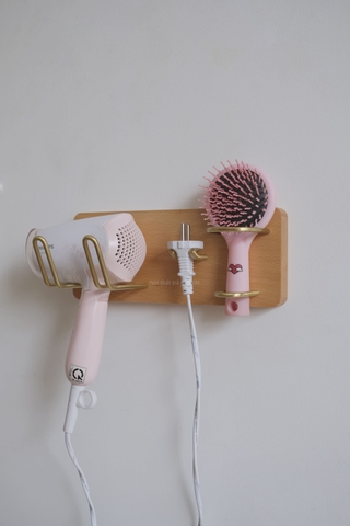 Kệ để máy sấy tóc thường, dạo cạo râu,bàn chải ...