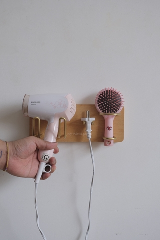 Kệ để máy sấy tóc thường, dạo cạo râu,bàn chải ...