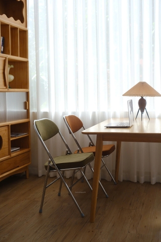 Ghế gập tựa đệm màu