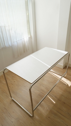 Bàn học 06 màu trắng - size 130x65x75cm