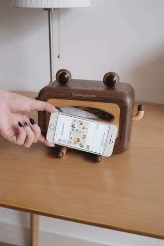 Ếch gỗ đựng khăn giấy