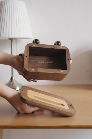 Ếch gỗ đựng khăn giấy