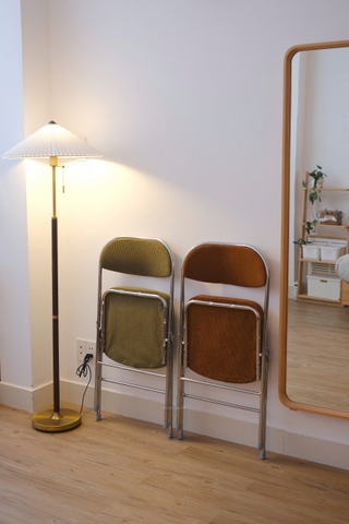 Ghế gập tựa đệm màu