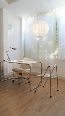 Ghế gập trong suốt 02