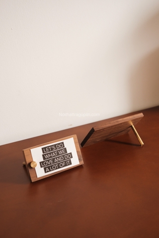 Kẹp danh thiếp/menu gỗ óc chó - Lớn 8x13cm