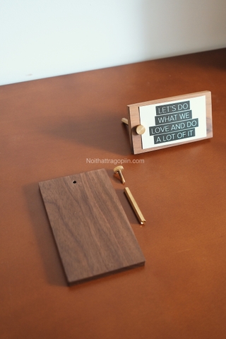 Kẹp danh thiếp/menu gỗ óc chó - Lớn 8x13cm