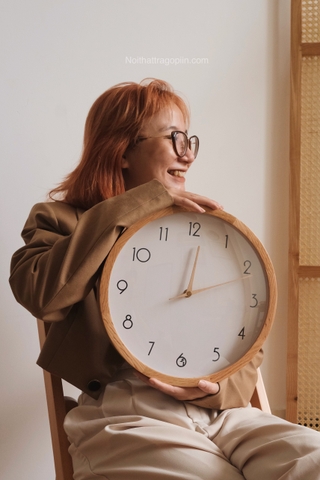 Đồng hồ 01 khung gỗ tự nhiên - lớn 35cm