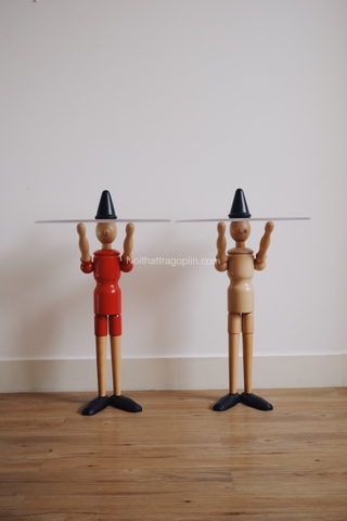 Bàn cà phê người gỗ pinocchio - màu đỏ