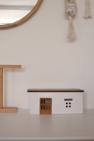 Nhà gỗ để giấu ổ cắm 01