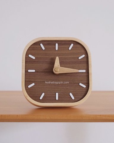 Đồng hồ để bàn gỗ 01