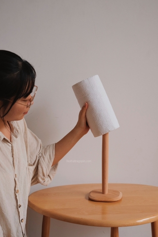 Cây treo khăn giấy bếp đế vuông