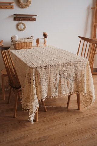 Khăn bàn ren tua rua 02