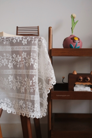 Khăn bàn ren trắng vuông 02