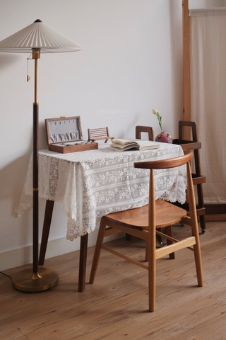 Khăn bàn ren trắng vuông 02