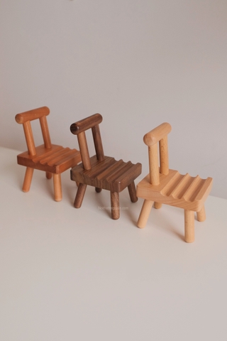 Giá đỡ điện thoại 03 - hình ghế