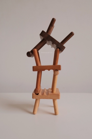 Giá đỡ điện thoại 03 - hình ghế