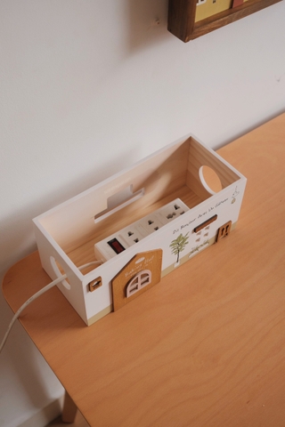 Nhà gỗ giấu ổ cắm 02