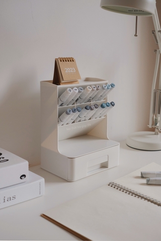 Kệ cắm bút nghiêng