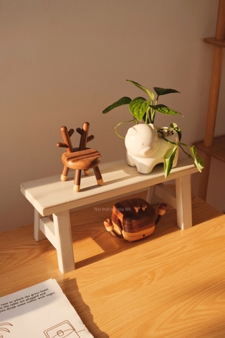 Giá đỡ hình băng ghế gỗ