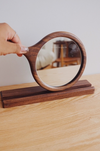 Gương gỗ cầm tay