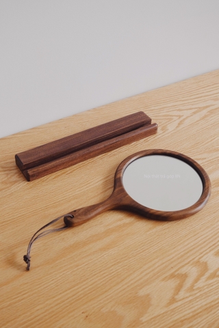 Gương gỗ cầm tay