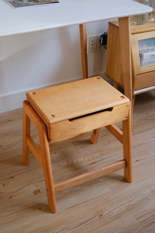 Ghế đẩu gỗ có thể chồng lên nhau