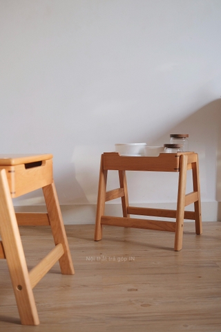 Ghế đẩu gỗ có thể chồng lên nhau