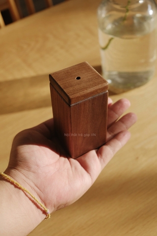 Hủ đựng tăm gỗ óc chó