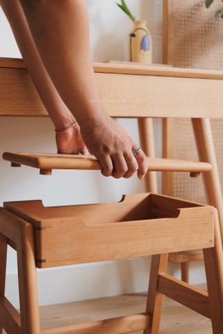 Ghế đẩu gỗ có thể chồng lên nhau