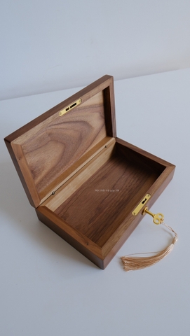 hộp đựng trang sức có khóa 07