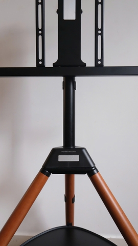 Kệ TV - 3 chân gỗ có khay 43-65 inch