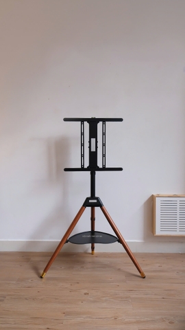 Kệ TV - 3 chân gỗ có khay 43-65 inch