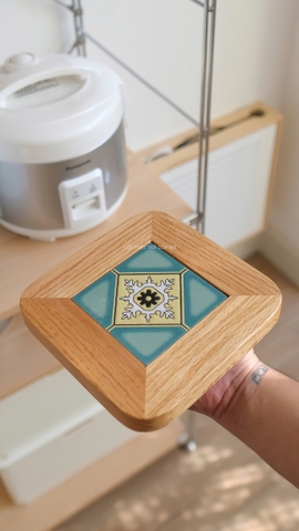 Lót ly/ nồi gạch viền gỗ sáng 02