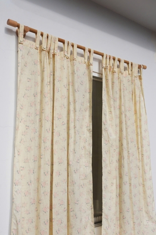 Rèm 16 vải hoa hồng nền kem