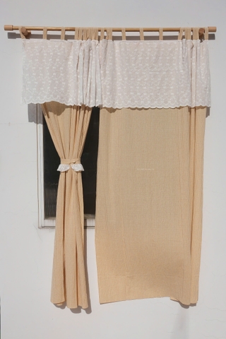 Rèm 15 caro vàng viền nơ trắng