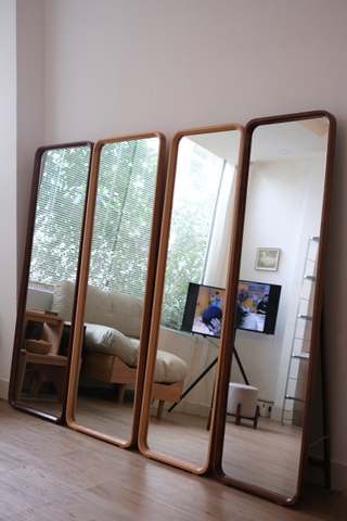 Gương toàn thân 01 gỗ sồi màu walnut (nâu đậm)