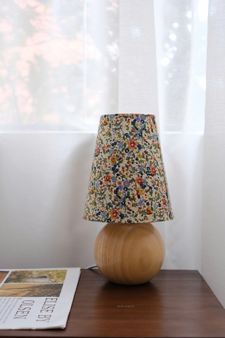 Đèn bàn retro 24 hoa nhí đỏ xanh