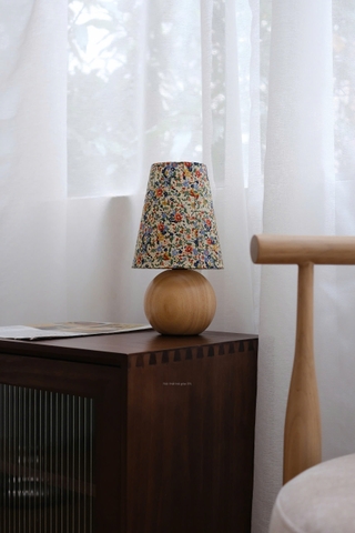 Đèn bàn retro 24 hoa nhí đỏ xanh