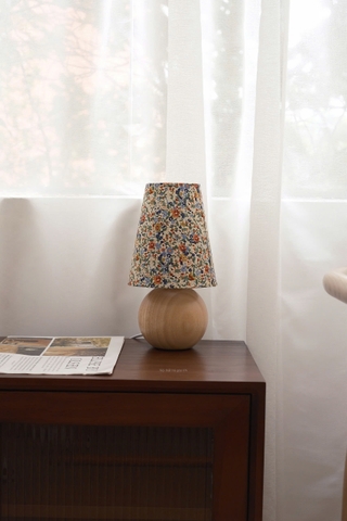 Đèn bàn retro 24 hoa nhí đỏ xanh