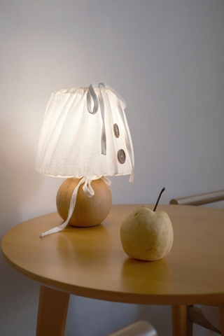 Đèn nấm thân gỗ tán vải