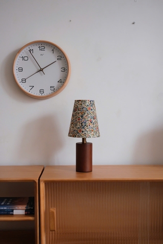 Đèn bàn retro 24 hoa nhí đỏ xanh