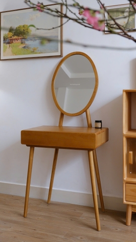 Bàn trang điểm có gương